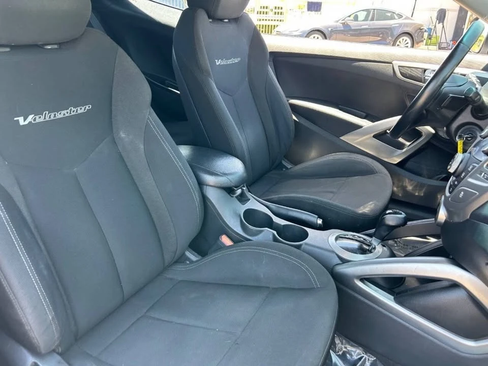 2017 Hyundai Veloster - Image 11 of 20