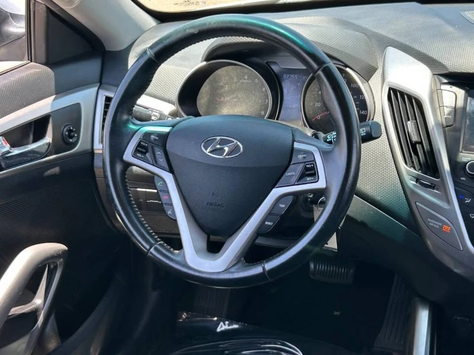 2017 Hyundai Veloster - Image 17 of 20