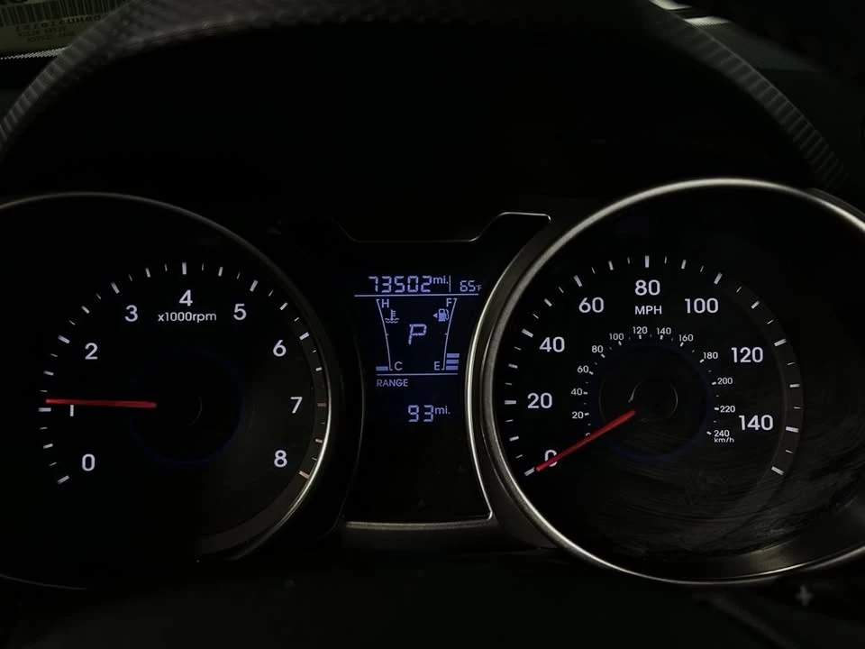 2017 Hyundai Veloster - Image 9 of 13