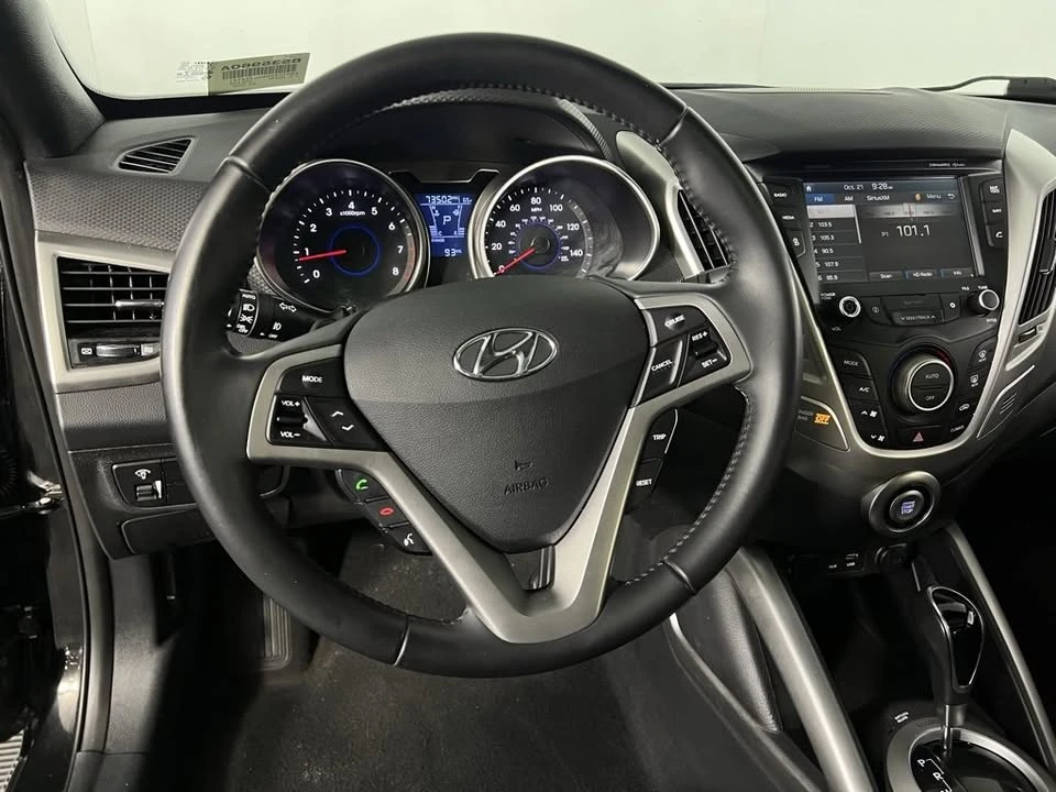 2017 Hyundai Veloster - Image 8 of 13
