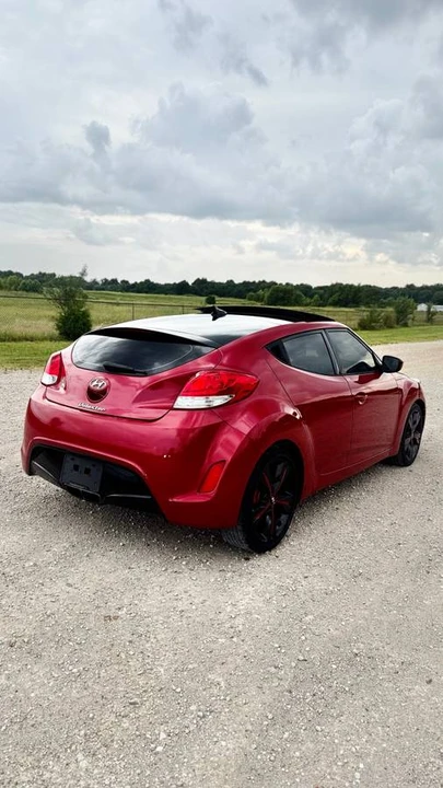 2017 Hyundai Veloster - Image 23 of 24