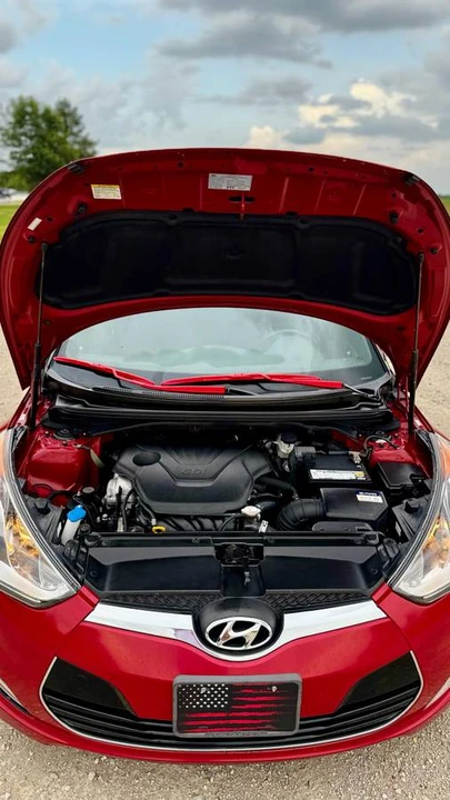 2017 Hyundai Veloster - Image 12 of 24
