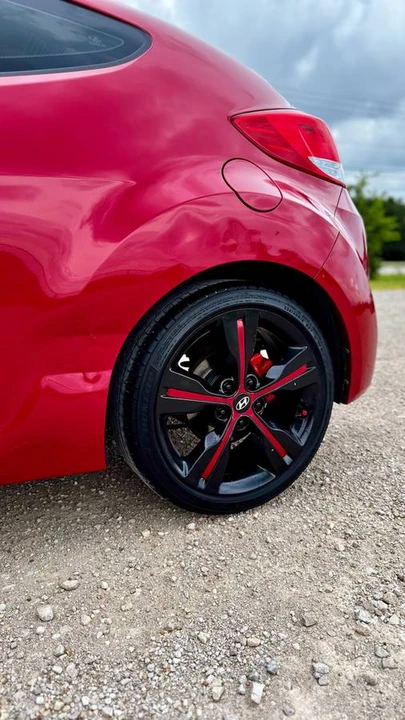 2017 Hyundai Veloster - Image 14 of 24
