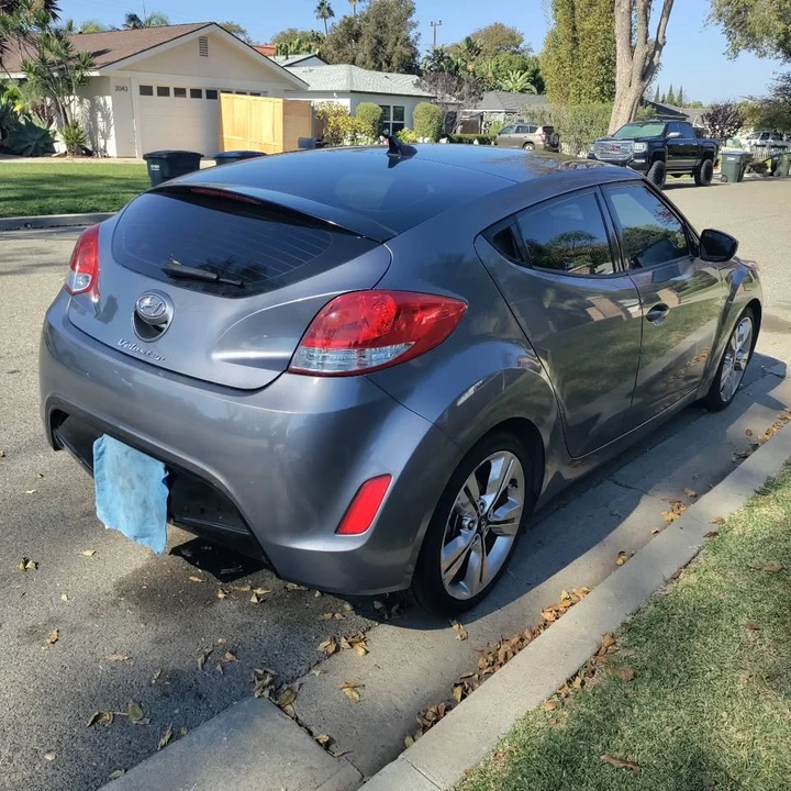 2017 Hyundai Veloster - Image 6 of 12