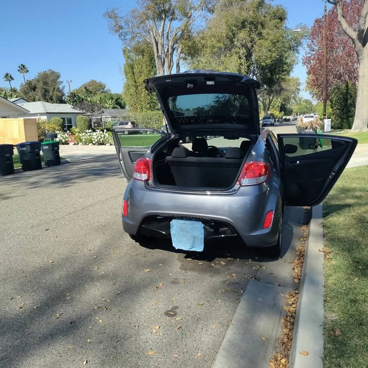 2017 Hyundai Veloster - Image 10 of 12