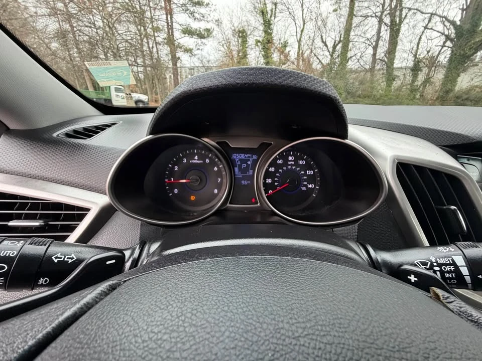 2017 Hyundai Veloster - Image 11 of 14