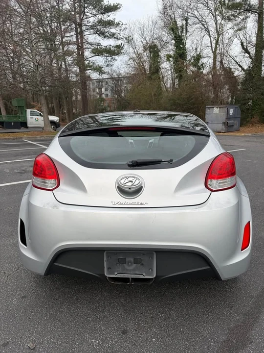2017 Hyundai Veloster - Image 6 of 14