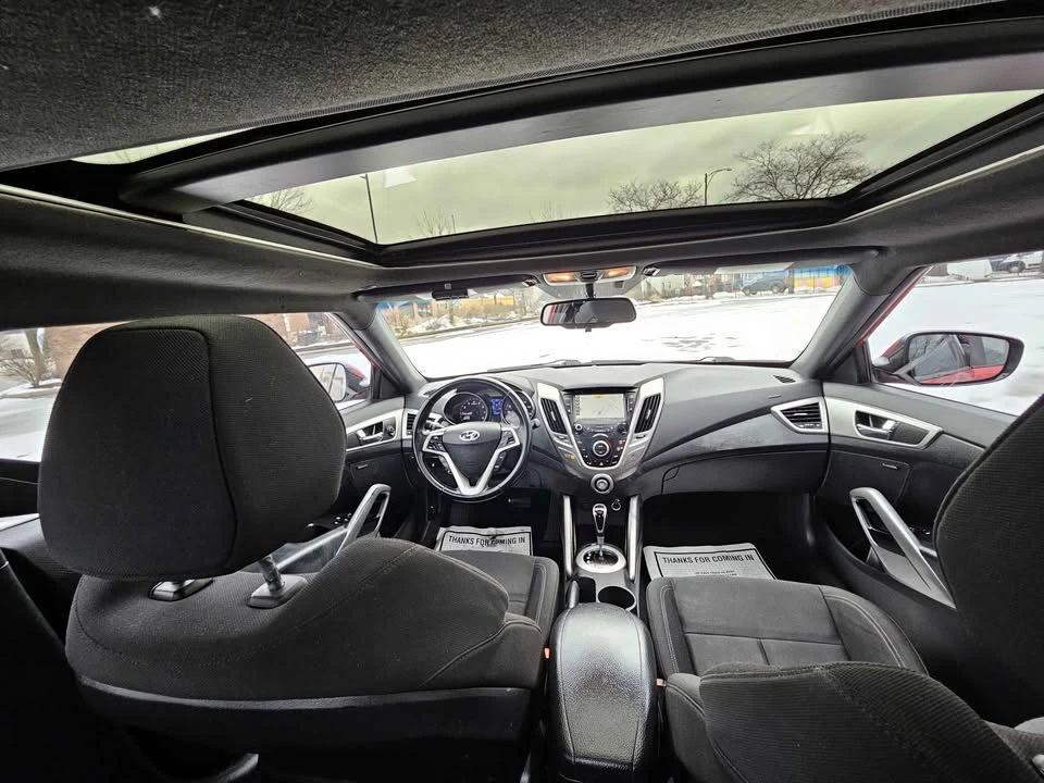 2017 Hyundai Veloster - Image 10 of 17