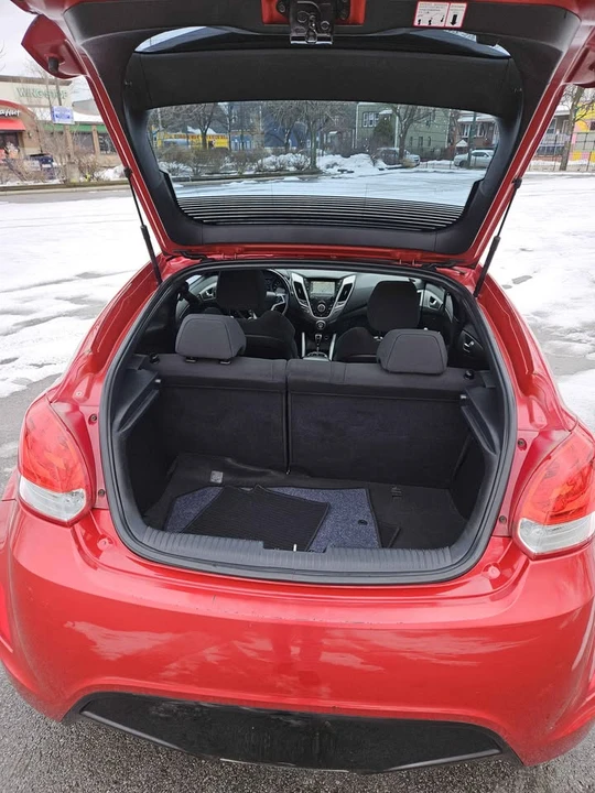 2017 Hyundai Veloster - Image 9 of 17