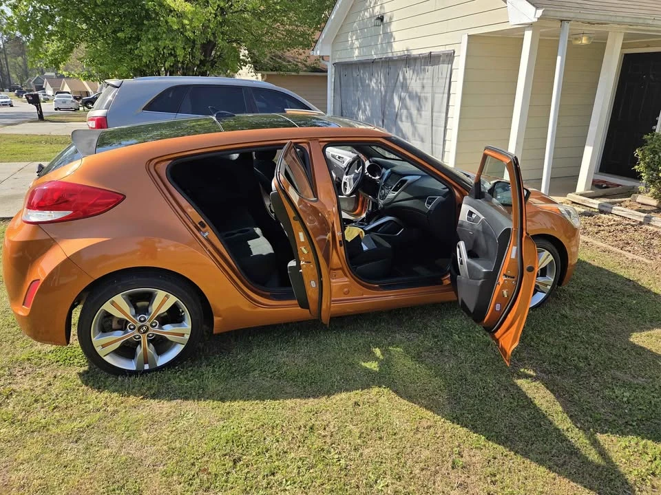 2017 Hyundai Veloster - Image 8 of 17