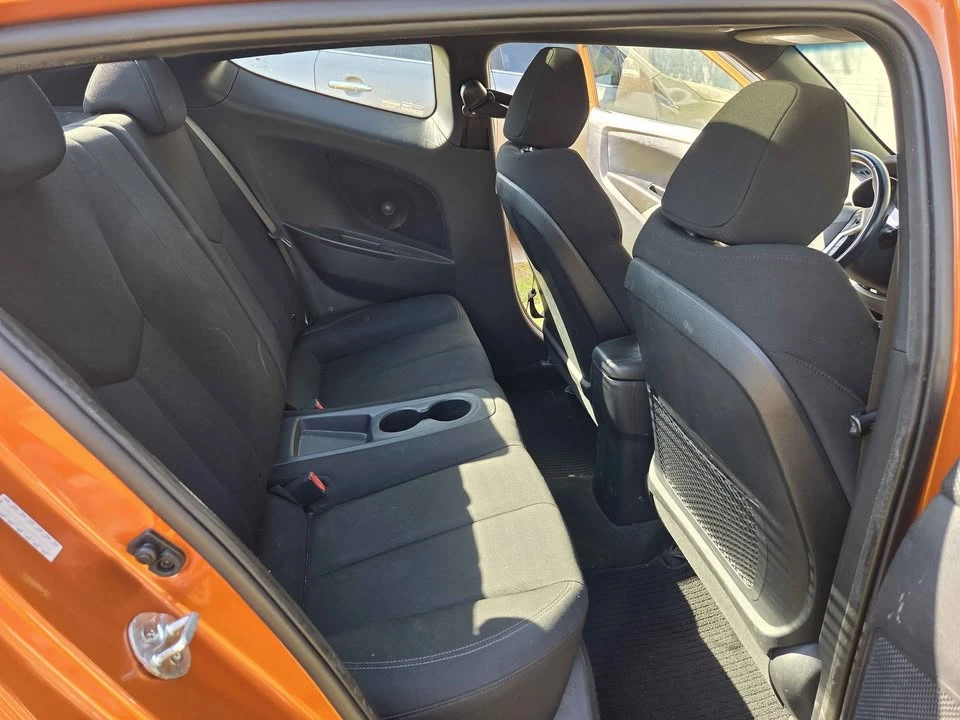 2017 Hyundai Veloster - Image 12 of 17