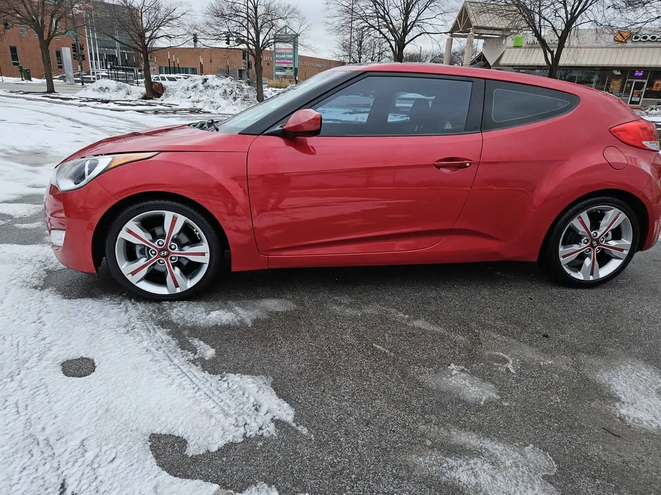 2017 Hyundai Veloster - Image 4 of 17