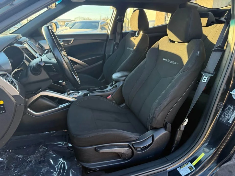 2017 Hyundai Veloster - Image 12 of 20