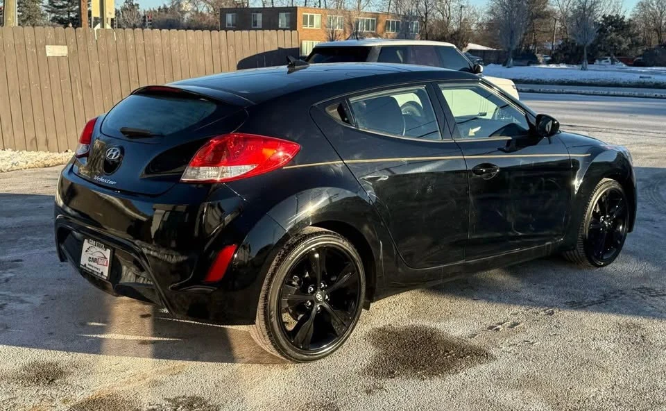 2017 Hyundai Veloster - Image 5 of 15