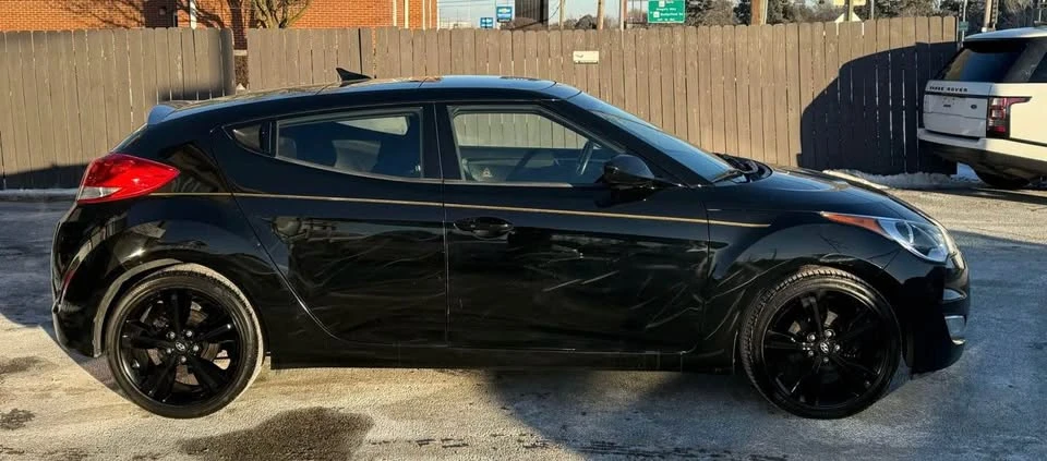 2017 Hyundai Veloster - Image 7 of 15