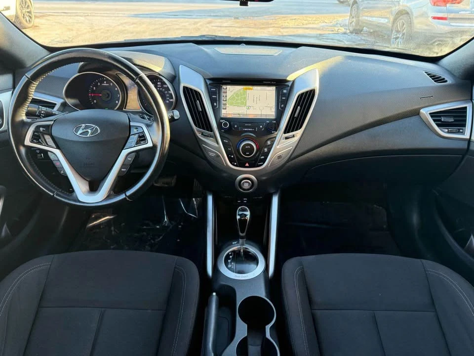 2017 Hyundai Veloster - Image 10 of 15