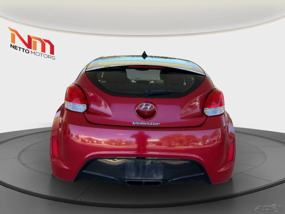 2017 Hyundai Veloster - Image 4 of 21