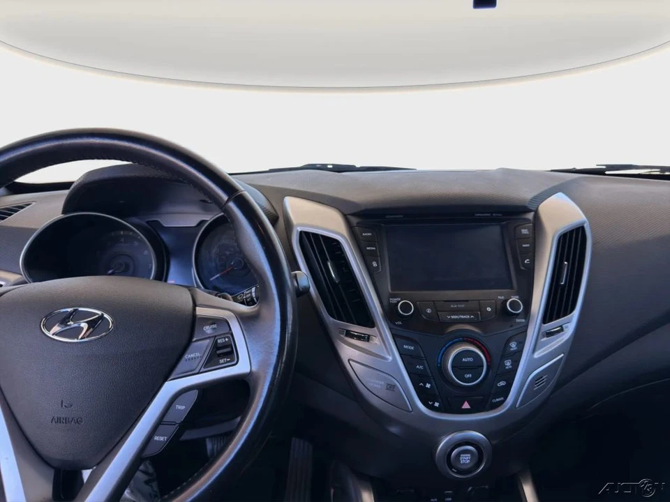2017 Hyundai Veloster - Image 13 of 21