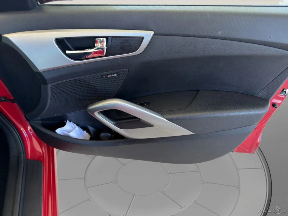 2017 Hyundai Veloster - Image 16 of 21