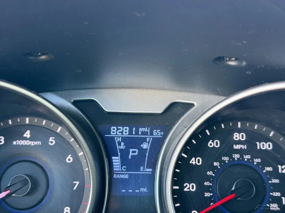 2017 Hyundai Veloster - Image 9 of 21