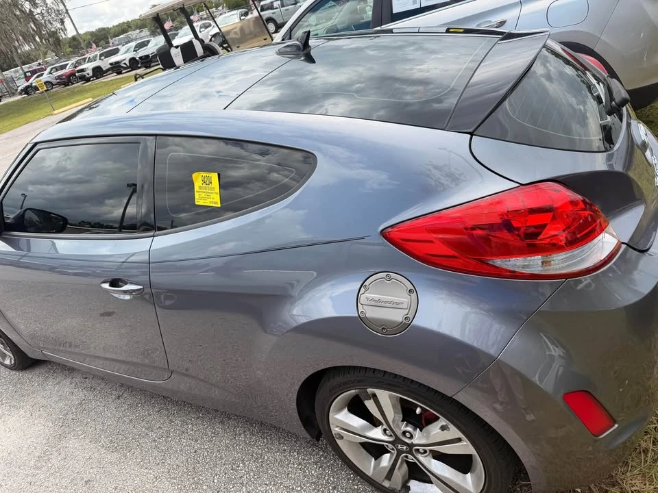 2017 Hyundai Veloster - Image 5 of 10