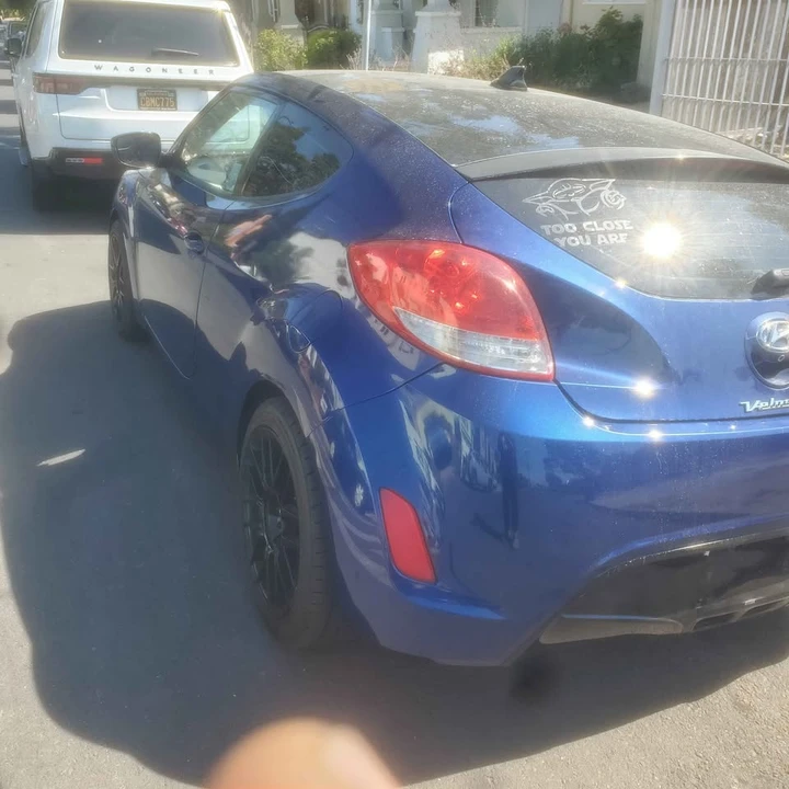 2017 Hyundai Veloster - Image 3 of 4