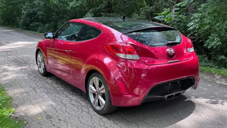 2017 Hyundai Veloster - Image 3 of 17