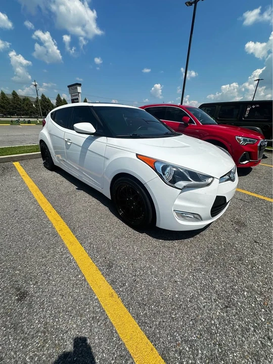 2017 Hyundai Veloster - Image 3 of 14
