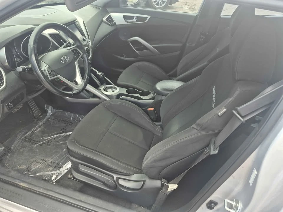 2017 Hyundai Veloster - Image 5 of 12