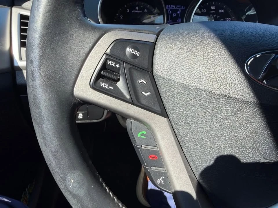 2017 Hyundai Veloster - Image 12 of 13