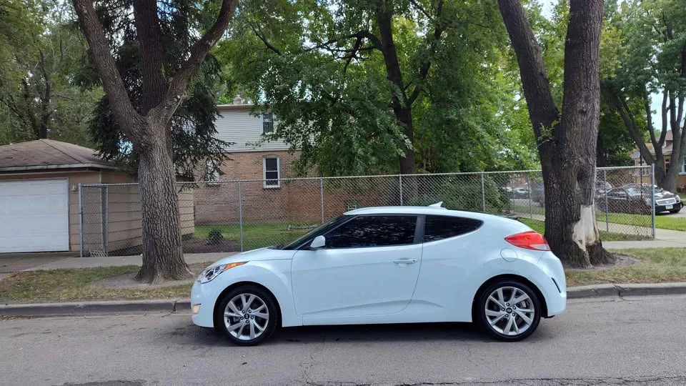 2017 Hyundai Veloster - Image 3 of 20