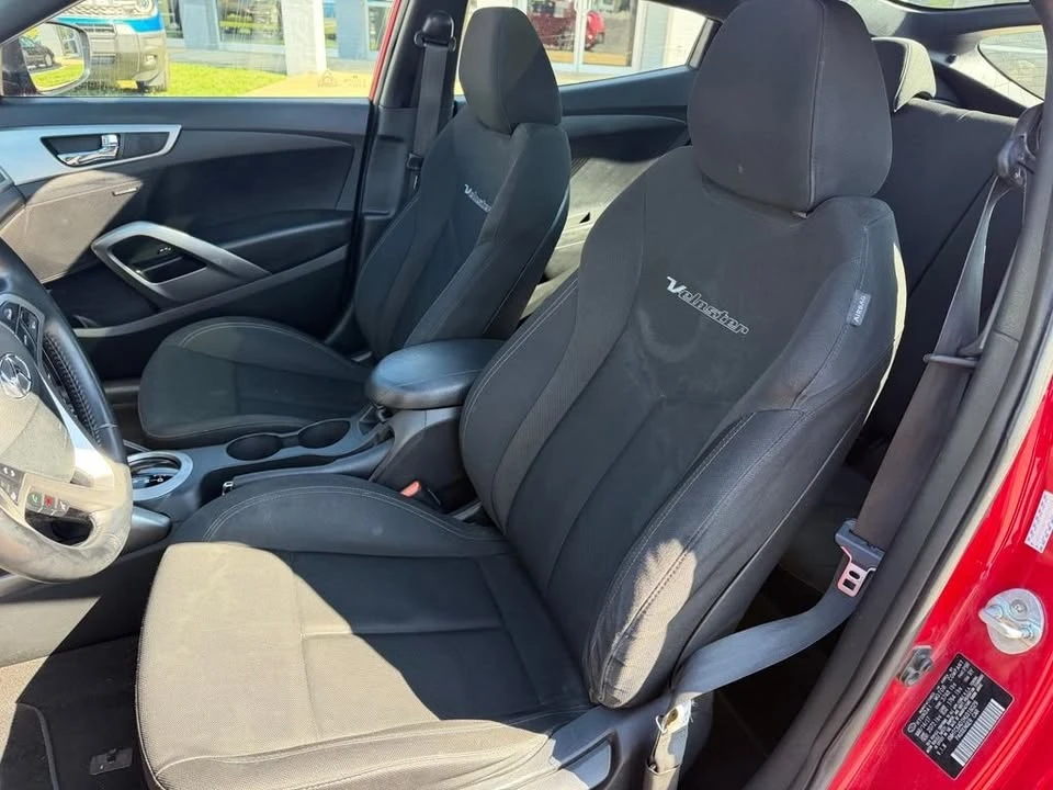2017 Hyundai Veloster - Image 8 of 13