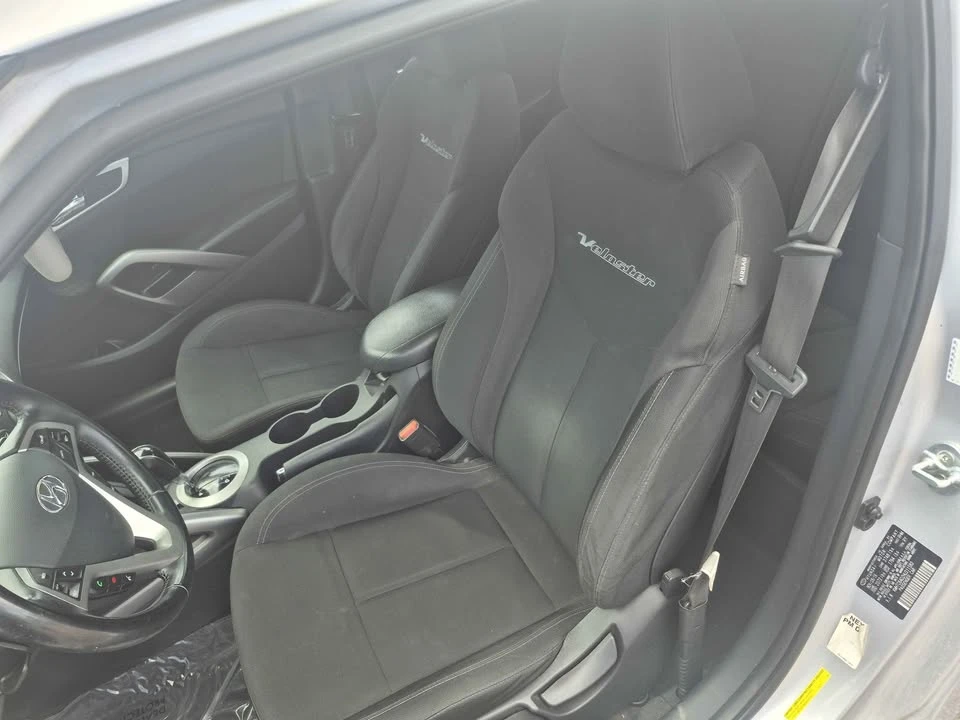 2017 Hyundai Veloster - Image 6 of 12