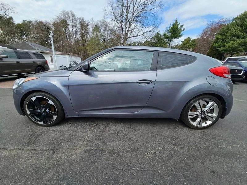 2017 Hyundai Veloster - Image 6 of 12