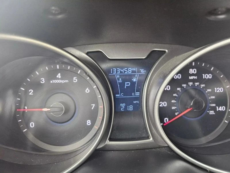 2017 Hyundai Veloster - Image 12 of 12