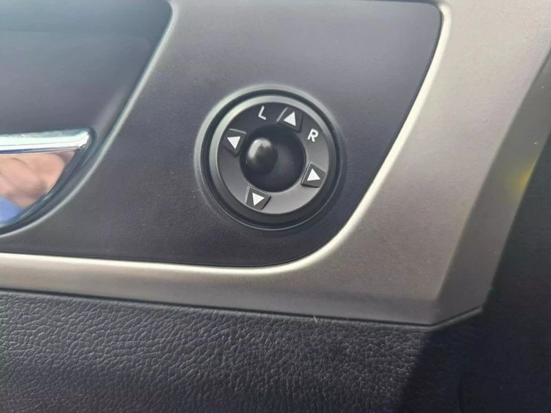2017 Hyundai Veloster - Image 10 of 12