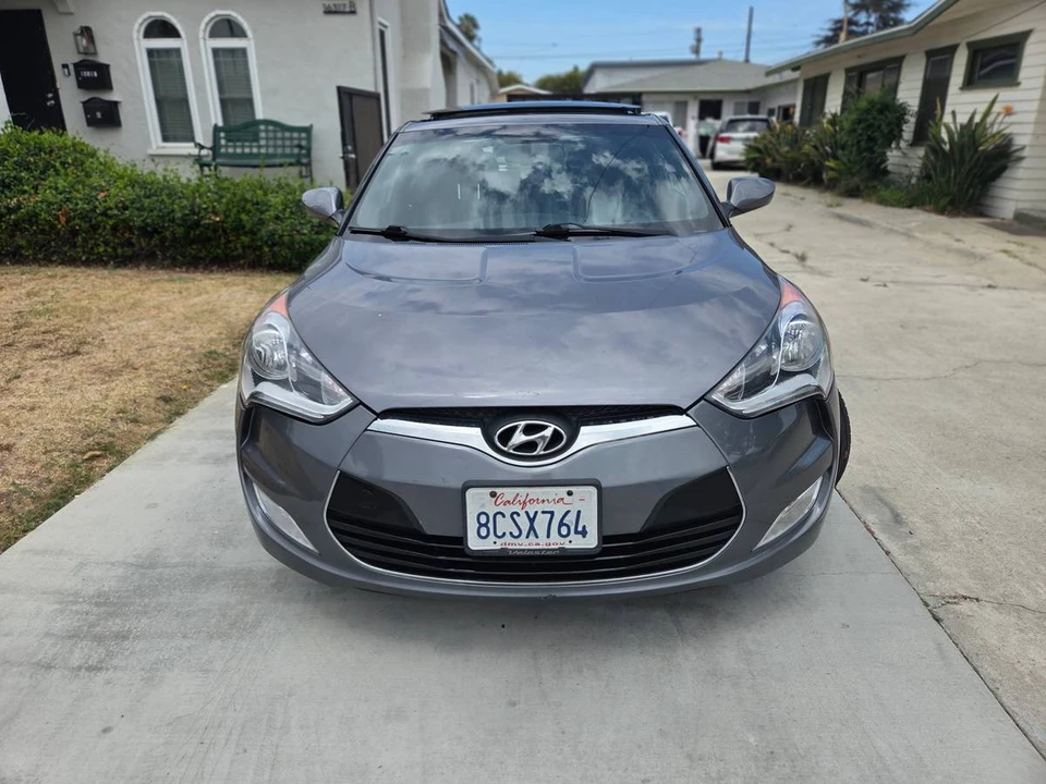 2017 Hyundai Veloster - Image 4 of 11