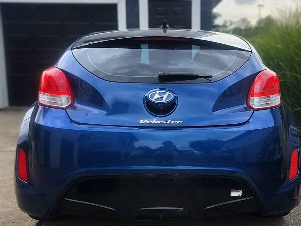 2017 Hyundai Veloster - Image 2 of 13