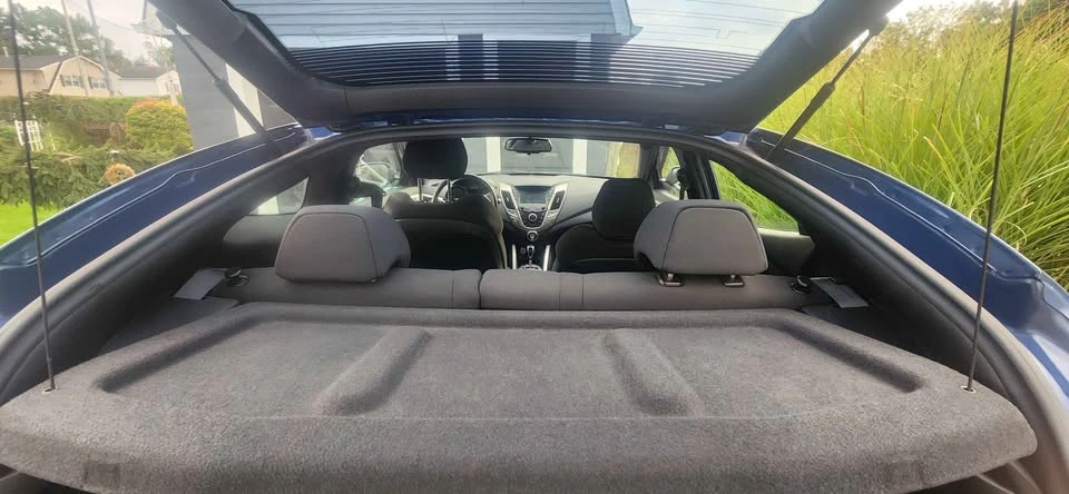 2017 Hyundai Veloster - Image 12 of 13