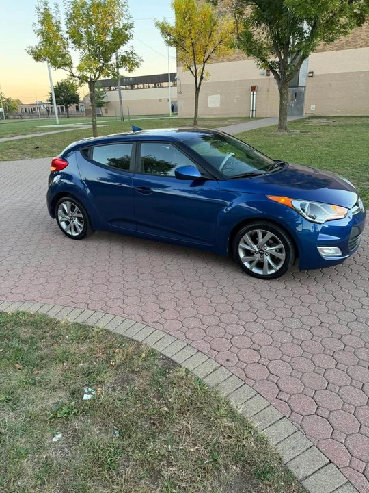 2017 Hyundai Veloster - Image 5 of 15