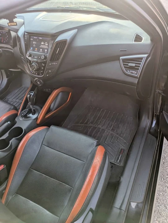 2017 Hyundai Veloster - Image 5 of 11