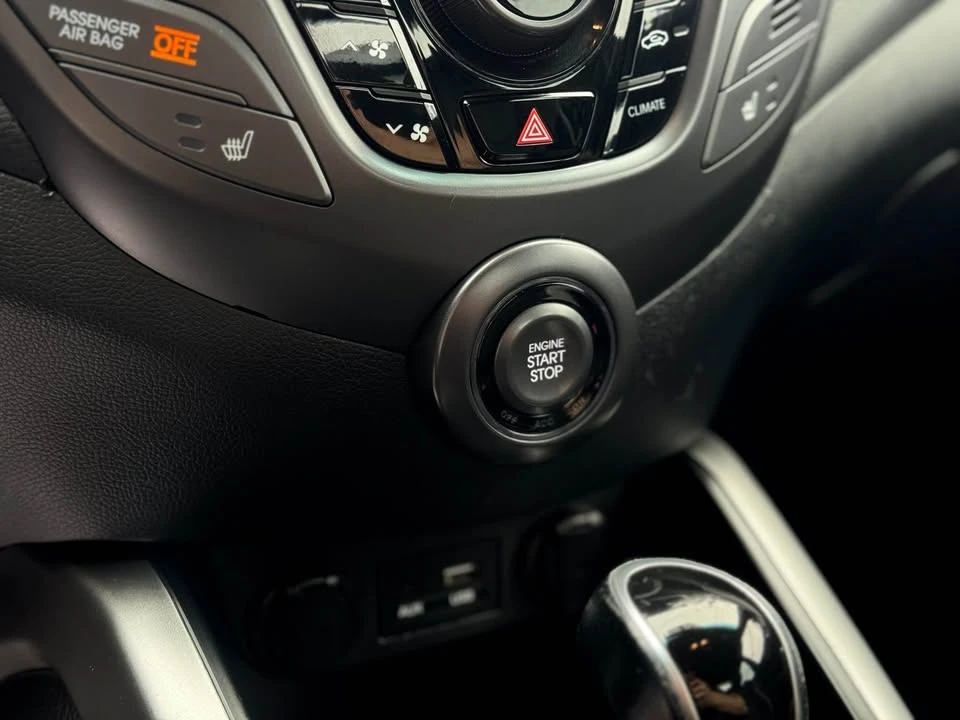 2017 Hyundai Veloster - Image 14 of 17