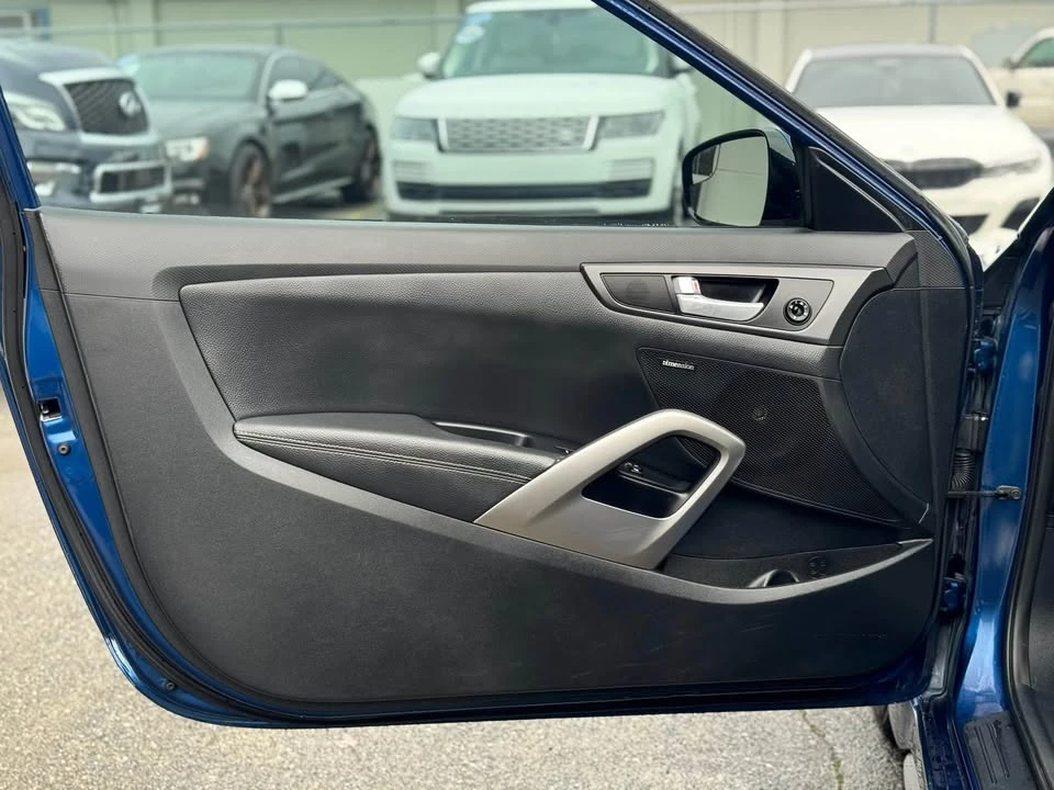2017 Hyundai Veloster - Image 11 of 17