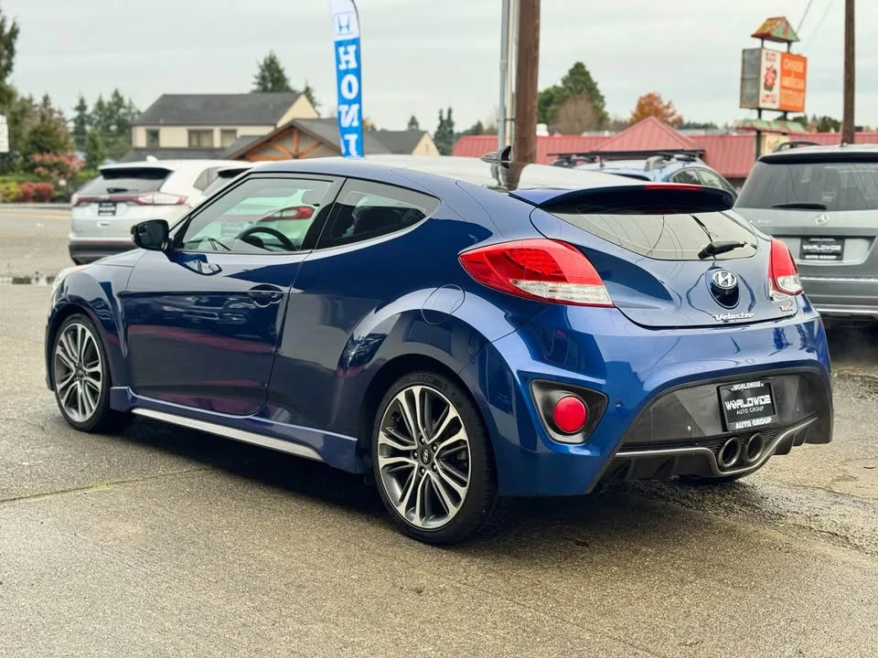 2017 Hyundai Veloster - Image 10 of 17