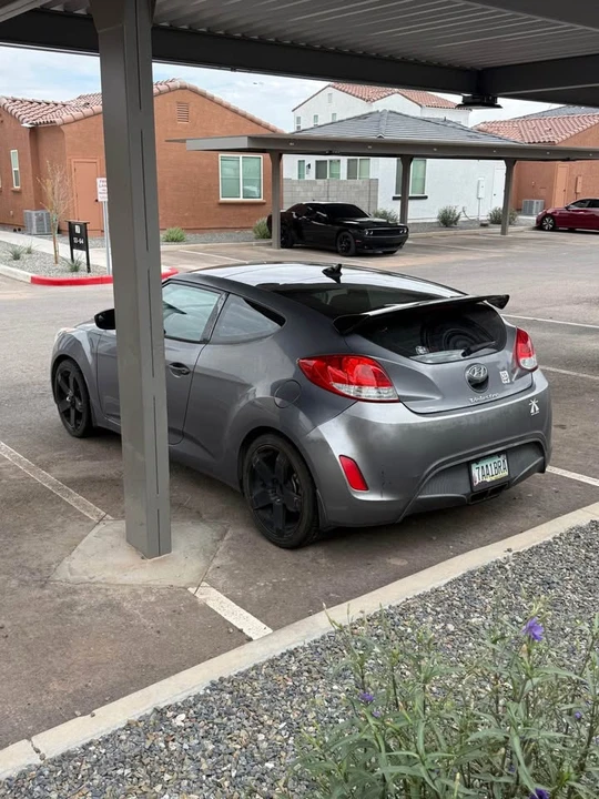 2017 Hyundai Veloster - Image 5 of 10