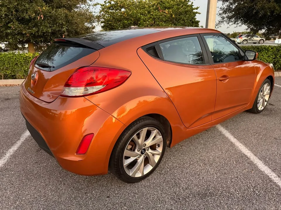 2017 Hyundai Veloster - Image 3 of 18