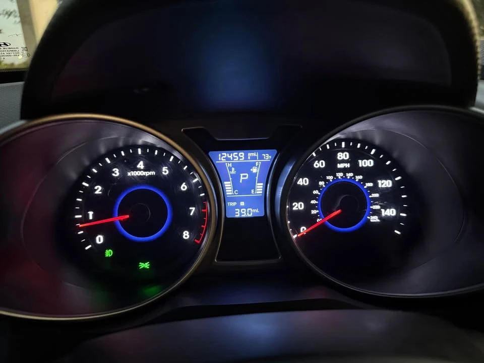 2017 Hyundai Veloster - Image 16 of 18