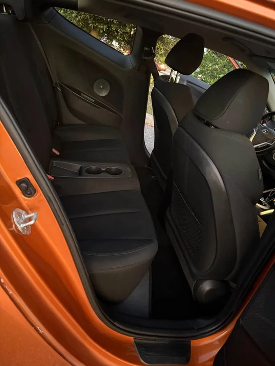 2017 Hyundai Veloster - Image 15 of 18