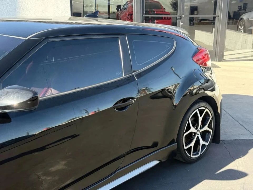 2017 Hyundai Veloster - Image 8 of 20