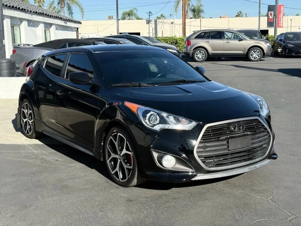 2017 Hyundai Veloster - Image 15 of 20